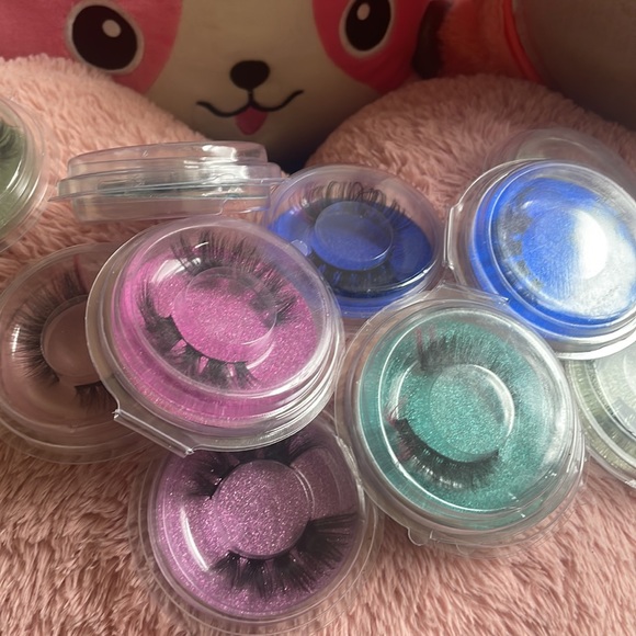 Color lashes , black lash with color on the end - Picture 4 of 6